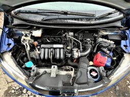 
										2014 Honda Fit Hybrid full									