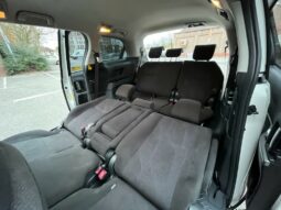 
										2012 Toyota Estima Aeras 2.4 full									