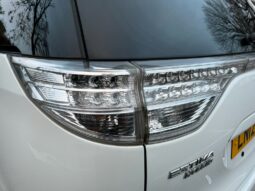 
										2012 Toyota Estima Aeras 2.4 full									