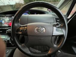 
										2012 Toyota Estima Aeras 2.4 full									