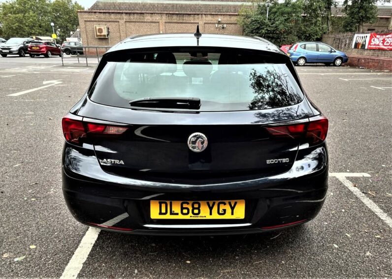 2018 Vauxhall Astra 1.0i Turbo SRi Nav