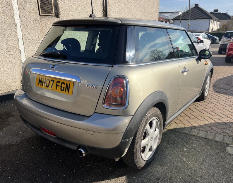 Mini Hatch One Silver- MH07FGN 2007