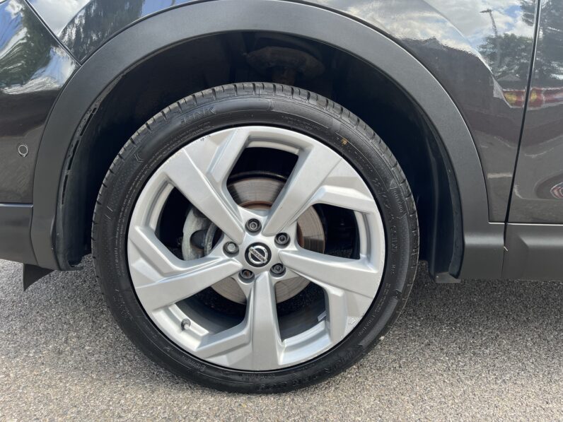 Nissan Qashqai 1.2 DIG-T Tekna Euro 6 (s/s) 5dr