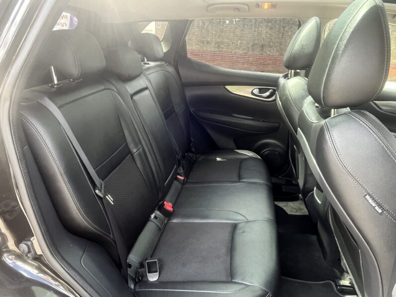 Nissan Qashqai 1.2 DIG-T Tekna Euro 6 (s/s) 5dr