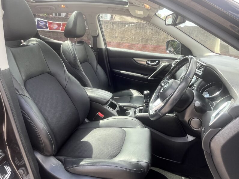 Nissan Qashqai 1.2 DIG-T Tekna Euro 6 (s/s) 5dr