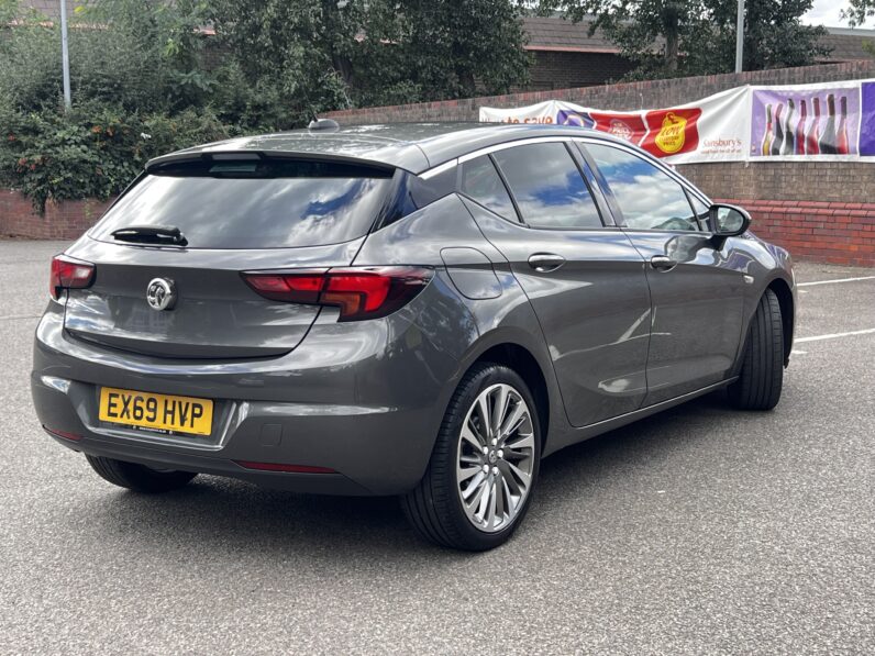 Vauxhall Astra 1.6 CDTi BlueInjection Griffin Euro 6 (s/s) 5dr, EX69HVP